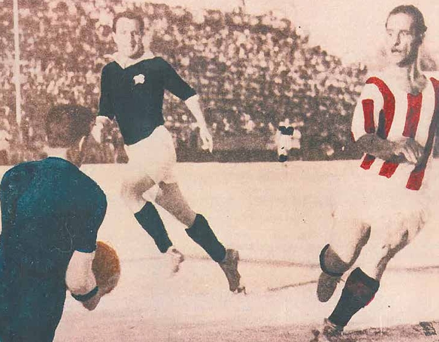 Giannis Vazos: The Olympiacos Legend who Crossed the Sea from Smyrna