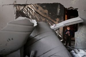 Death Toll from Israeli Airstrikes in Gaza Rises to 400