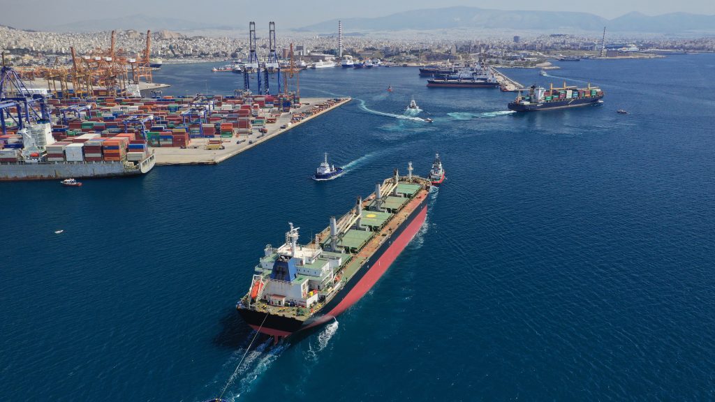 Sliding Oil Prices Have Reopened the Door to Russian Crude