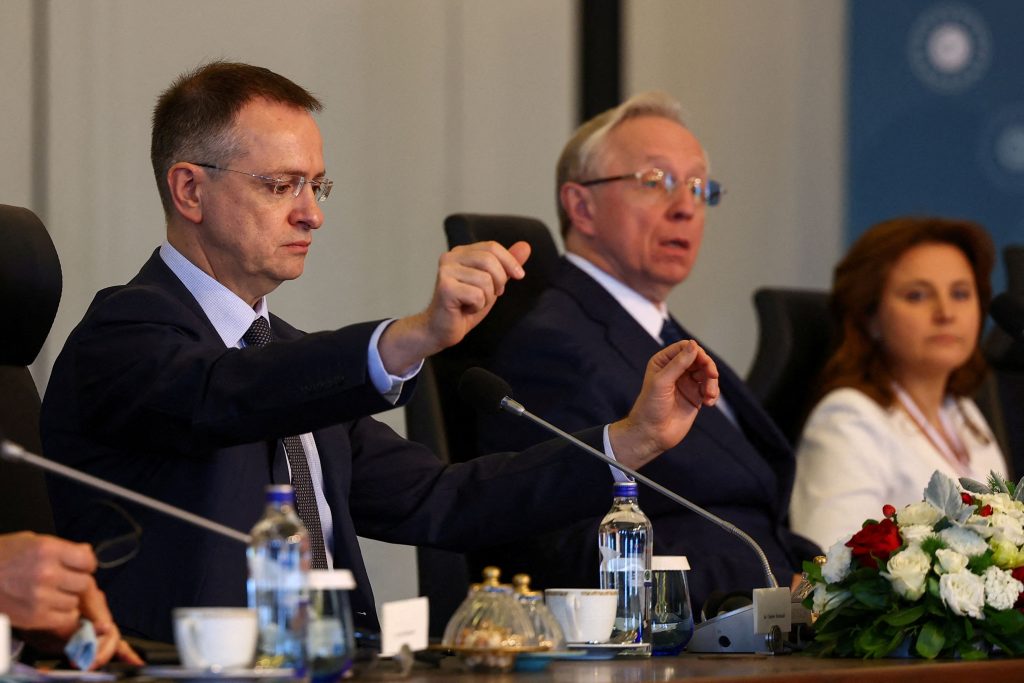 Stalemate, Diverging Demands Plague Ukraine Peace Talks