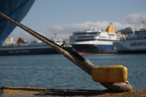 High Winds Keep Ferries Docked; Wildfire Alert in Much of Greece